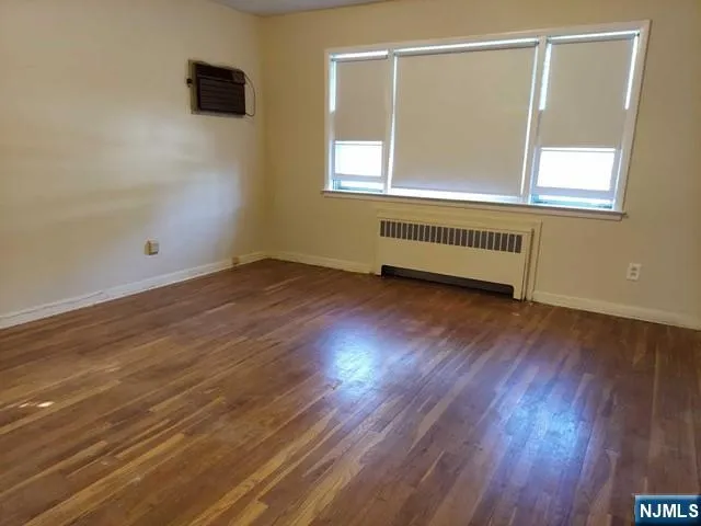 $2,500 | 519 Edison Street, Unit 1, Ridgefield, NJ 07657