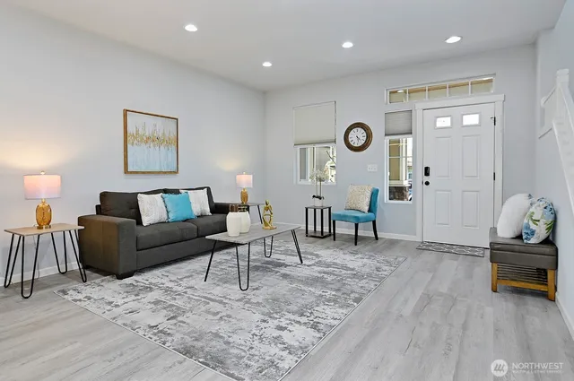 $860,000 | 364 Field Place Northeast, Renton, WA 98059