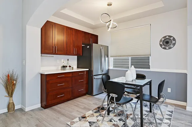 $860,000 | 364 Field Place Northeast, Renton, WA 98059