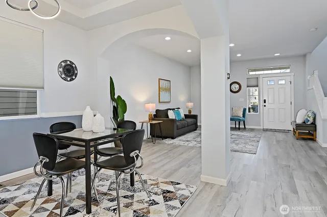 $860,000 | 364 Field Place Northeast, Renton, WA 98059