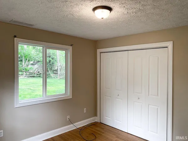 $3,250 | 905 South Lincoln Street, Bloomington, IN 47401