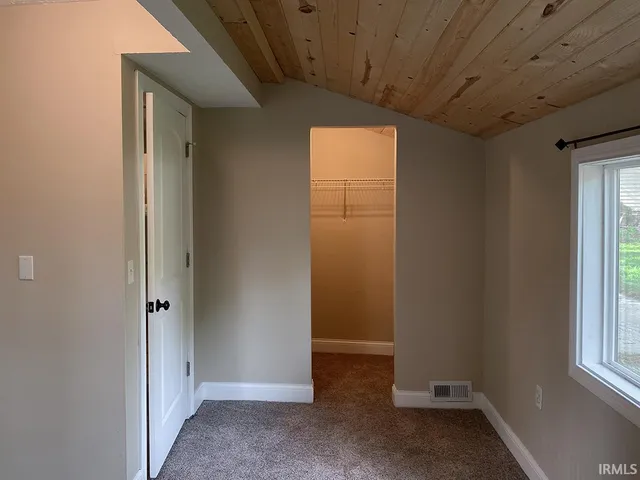 $3,500 | 905 South Lincoln Street, Bloomington, IN 47401