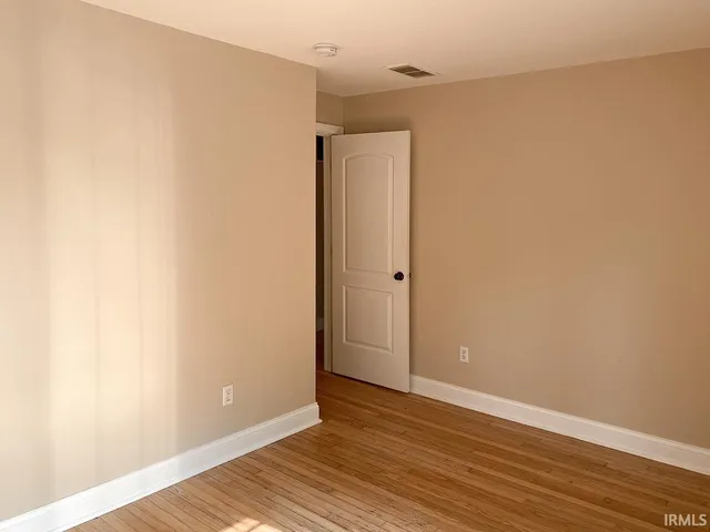$3,500 | 905 South Lincoln Street, Bloomington, IN 47401