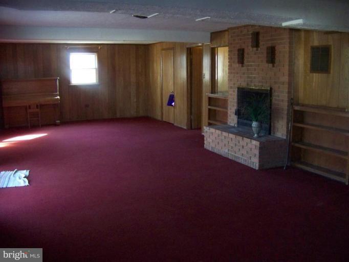 10123 Riggs Road Hyattsville, MD 20783 - Photo 13 of 22 Family Room