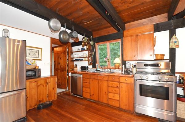 352 Mountain Road Princeton, MA 01541 - Photo 7 of 30