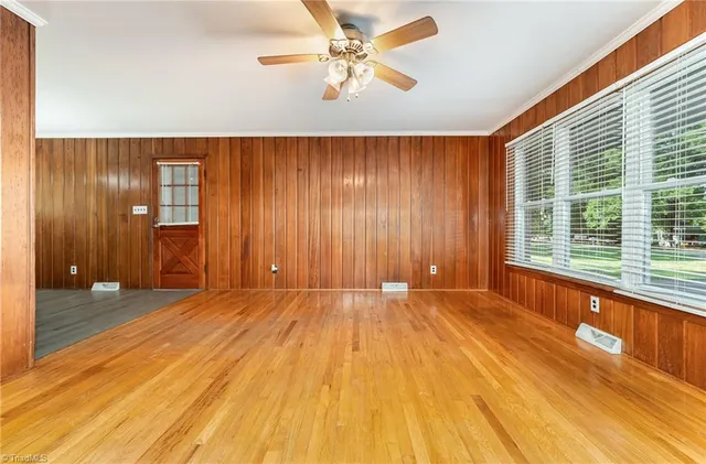 $1,400 | 218 Joyce Street, Madison, NC 27025