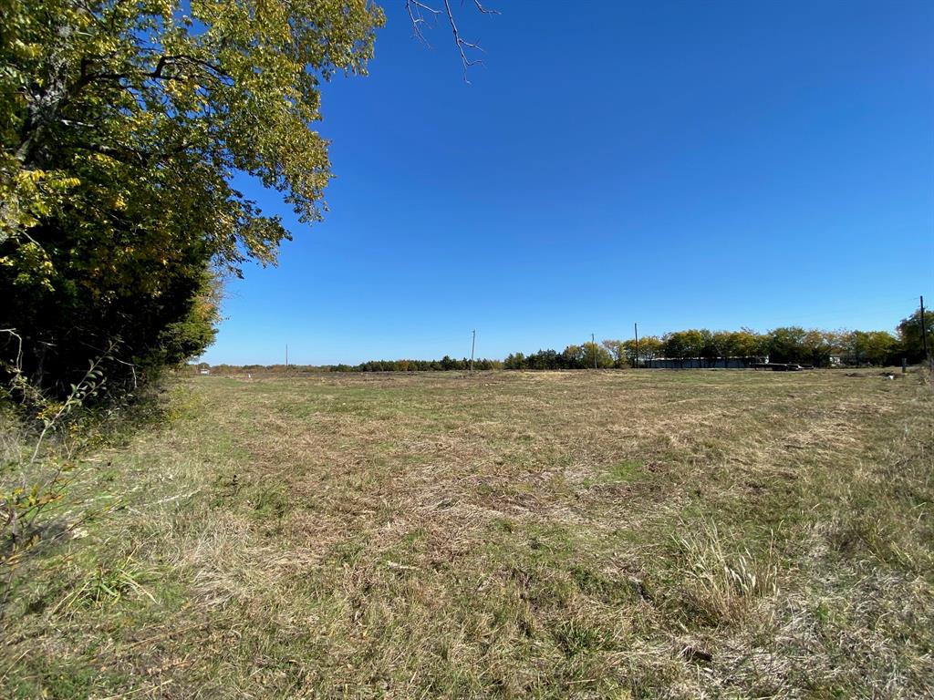 144 Raccoon Drive Sherman, TX 75092 - Photo 4 of 15 Southwest corner facing north