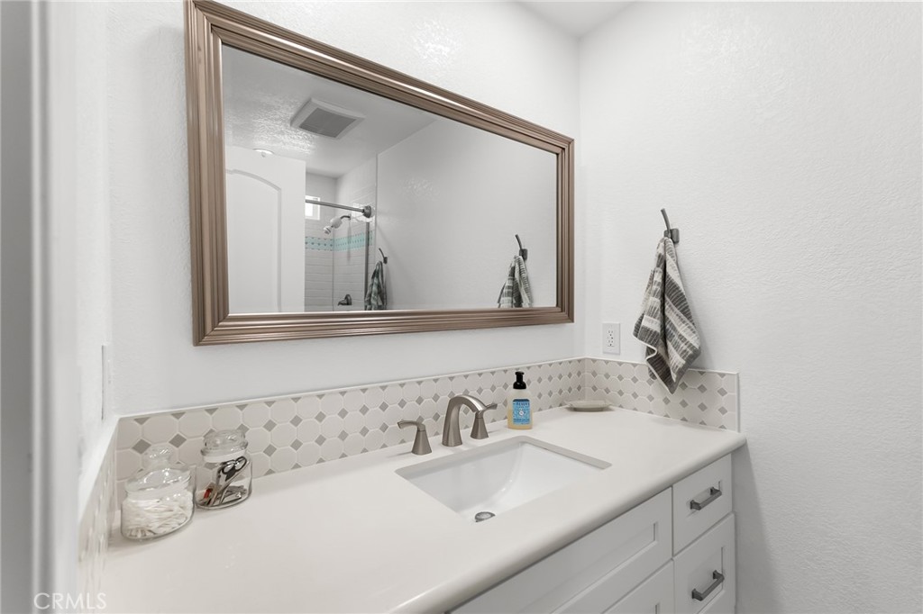 7535 Victoria Yucca Valley, CA 92284 - Photo 13 of 23