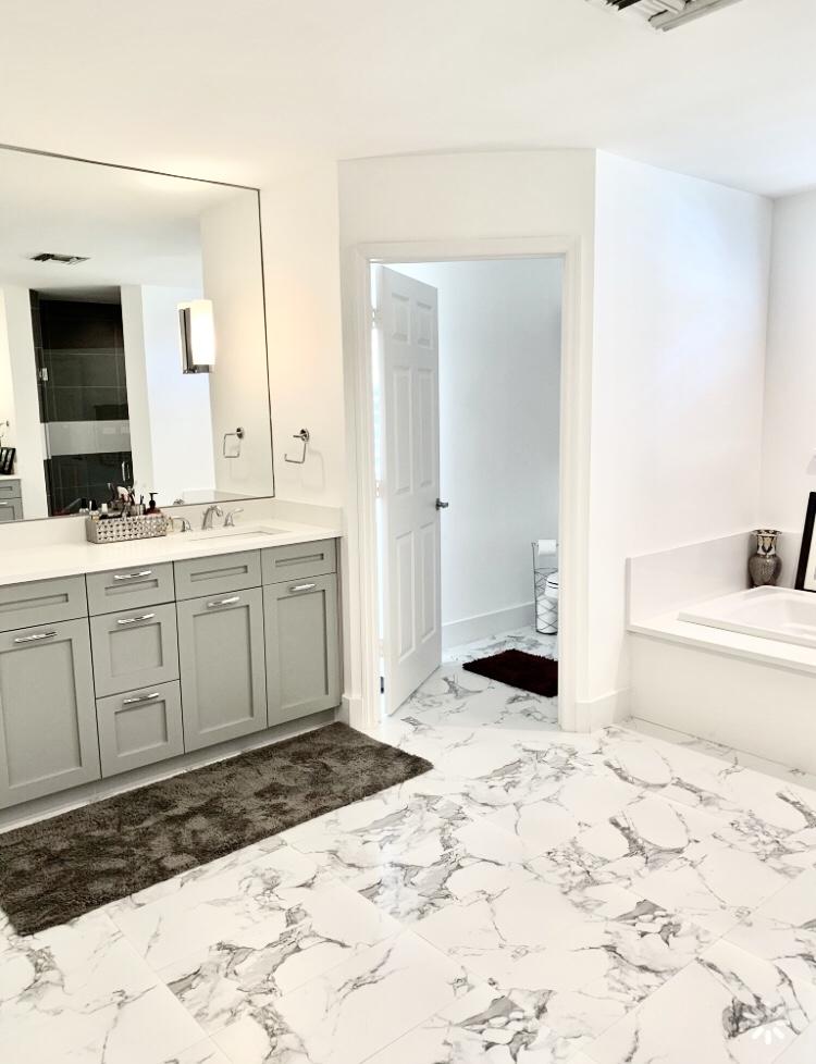 10353 Milburn Lane Boca Raton, FL 33498 - Photo 19 of 35 Master Bath