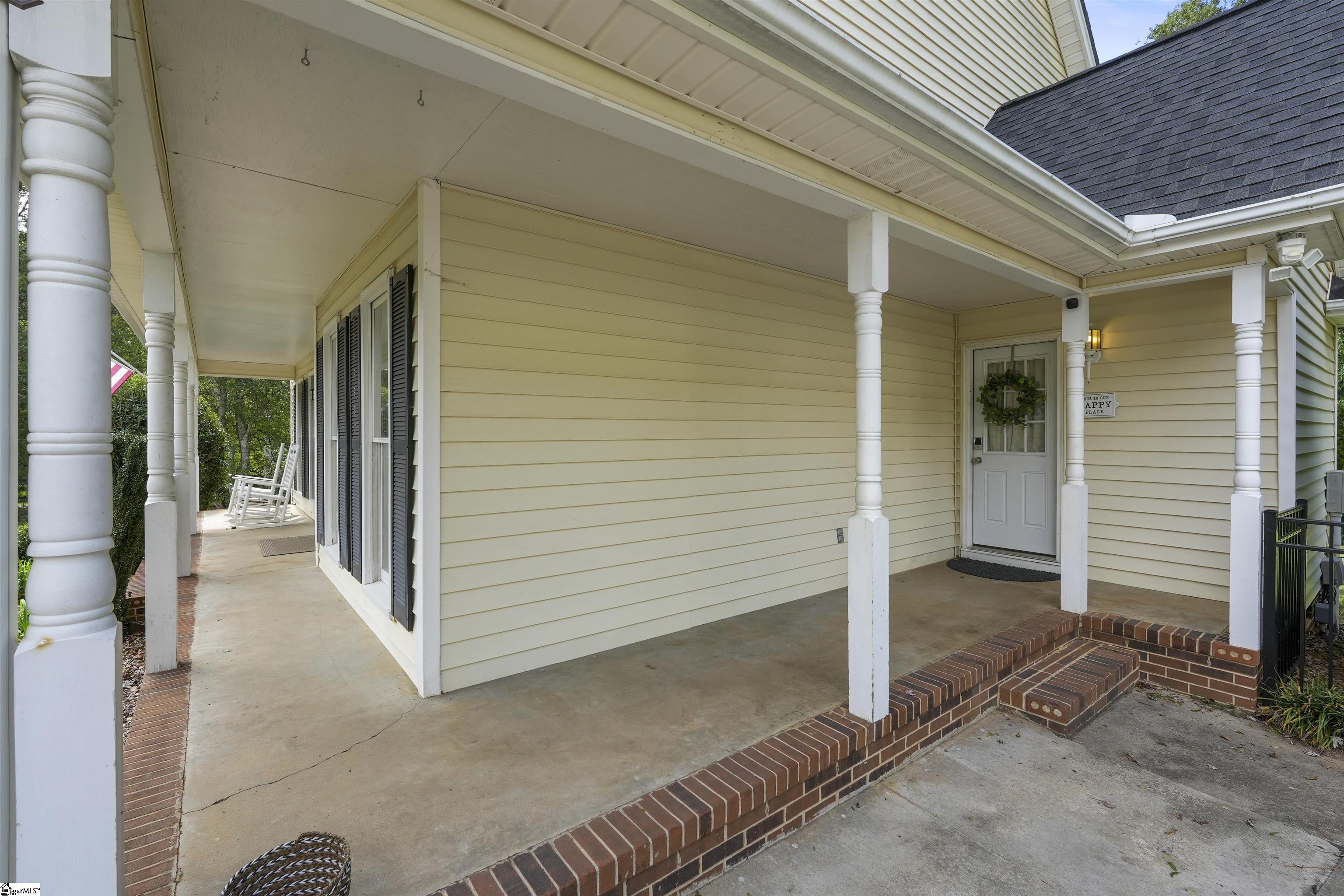 901 Huntington Road Easley, SC 29642 - Photo 3 of 38