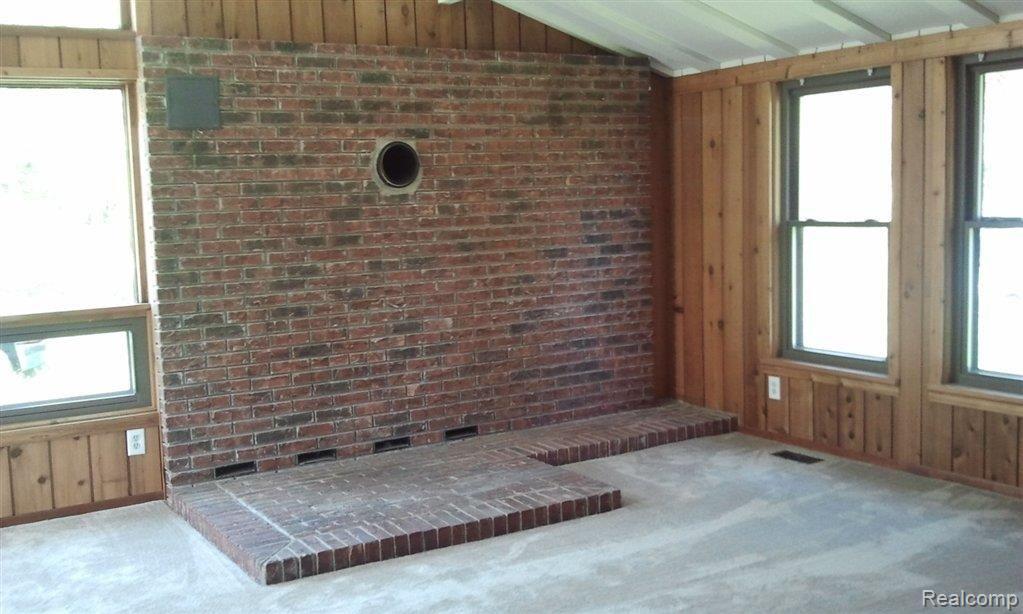 71717 Eldred Road Romeo, MI 48065 - Photo 18 of 18 living room (angle 2).jpg