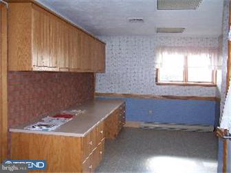 2701 Ridge Road Elverson, PA 19520 - Photo 4 of 6 Gallery Image 4