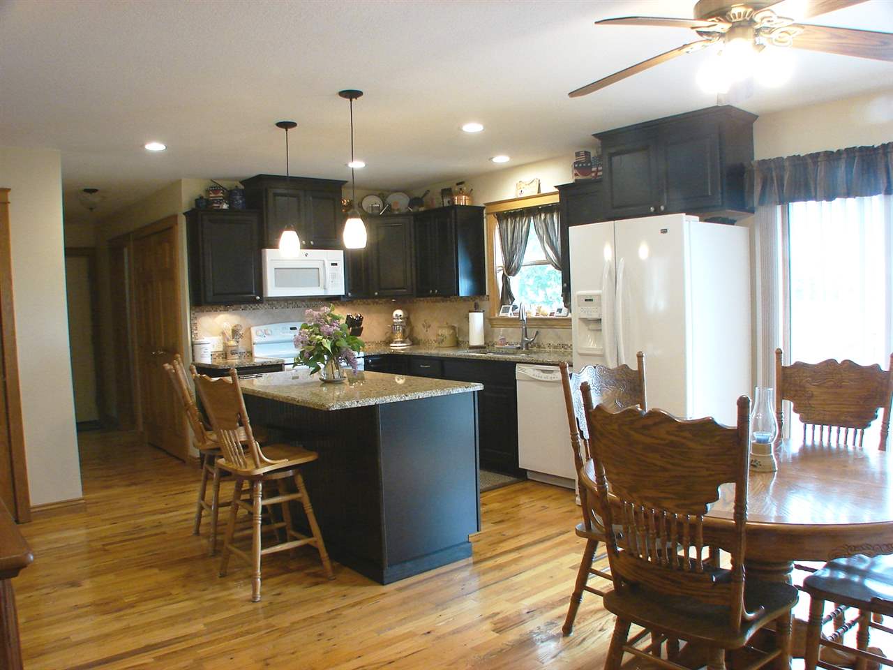 8370 North Woodbridge Road Wheeler, MI 48662 - Photo 11 of 43 1861800-10.JPG