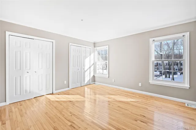 $2,900 | 10 Bartlett Commons, Yaphank, NY 11980