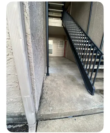 $800 | 10855 Meadowglen Lane, Unit 809, Houston, TX 77042