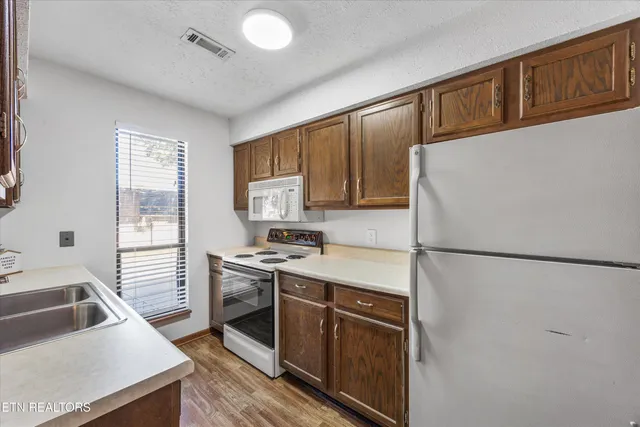 $185,000 | 4001 Valley View Drive Northeast, Unit 4, Knoxville, TN 37917