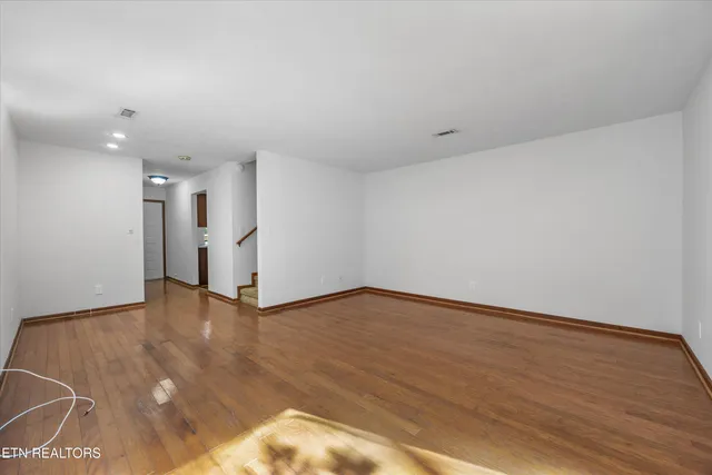 $185,000 | 4001 Valley View Drive Northeast, Unit 4, Knoxville, TN 37917