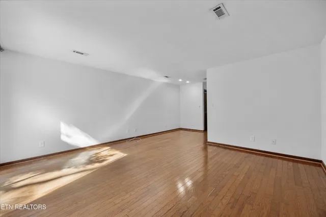 $185,000 | 4001 Valley View Drive Northeast, Unit 4, Knoxville, TN 37917