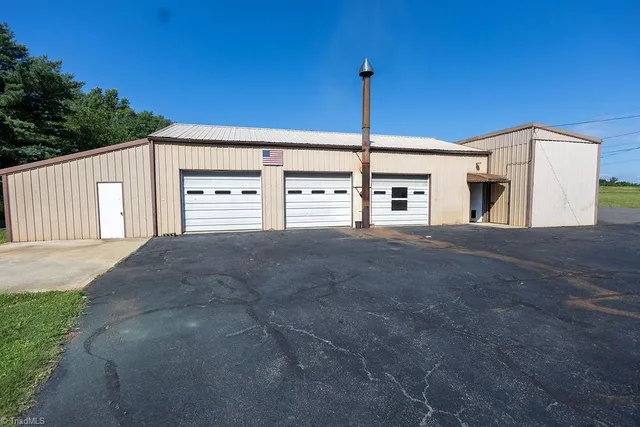 $499,900 | 331 Collins Road, Dobson, NC 27017