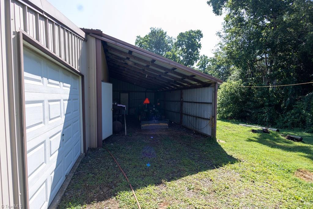 331 Collins Road Dobson, NC 27017 - Photo 37 of 50 Left side of shop, view from rear
