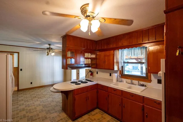 $499,900 | 331 Collins Road, Dobson, NC 27017