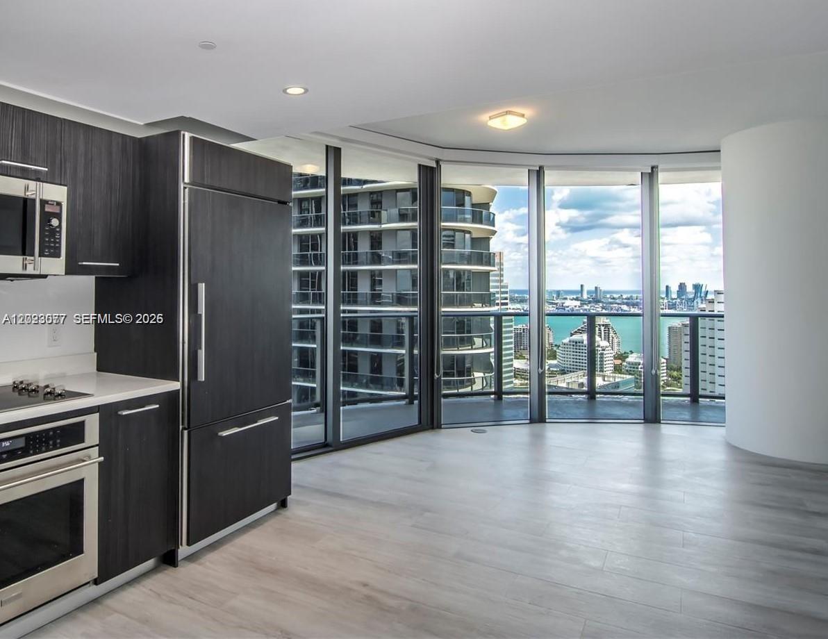 45 Southwest 9th Street, Unit 3501 Miami, FL 33130 - Photo 15 of 19 Photo 15