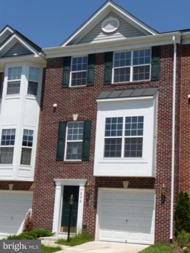 202 Hawks View Square Southeast Leesburg, VA 20175 - Photo 1 of 1 Exterior (Main)