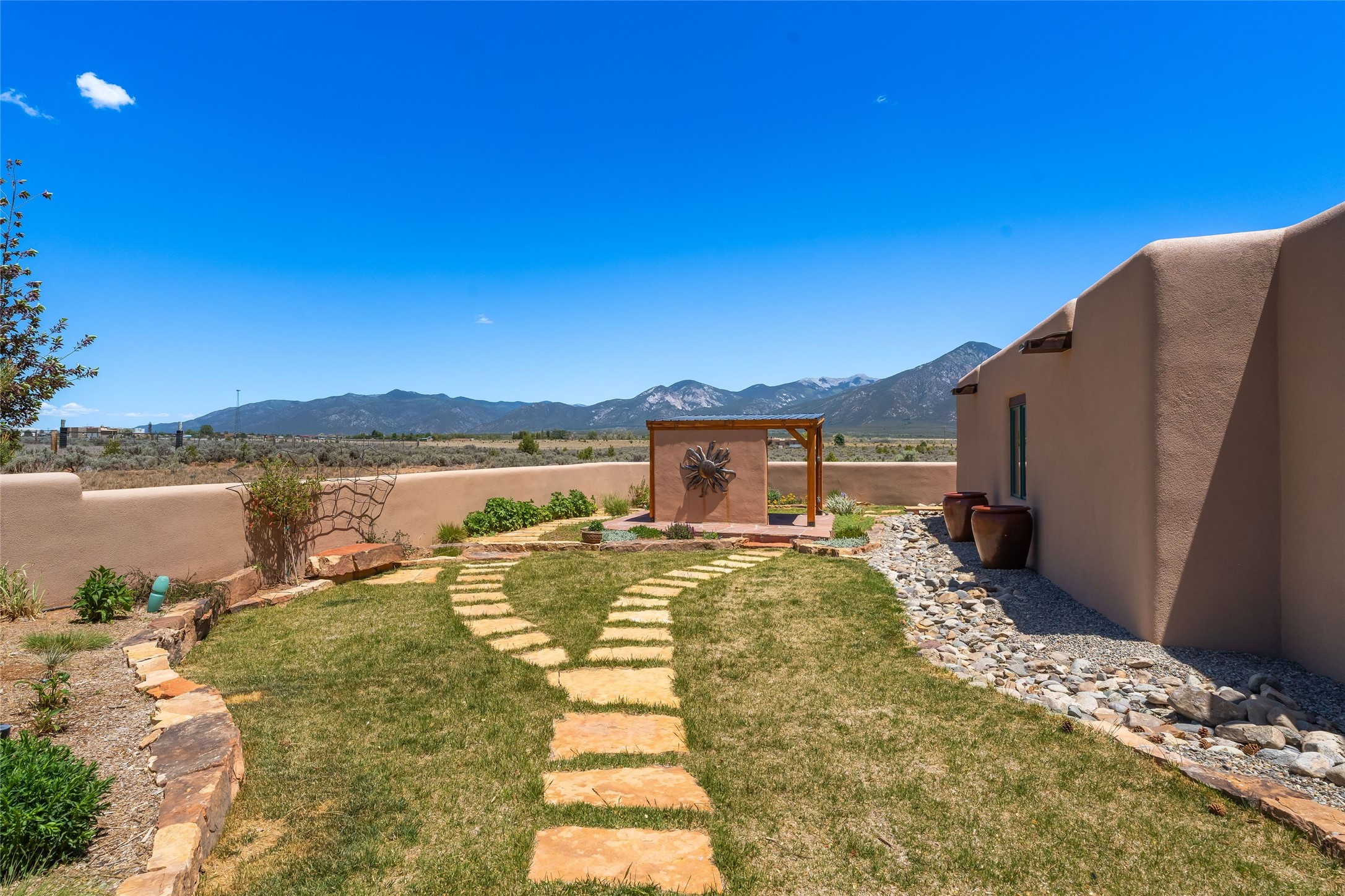 35 North Mesa Road El Prado, NM 87529 - Photo 43 of 55