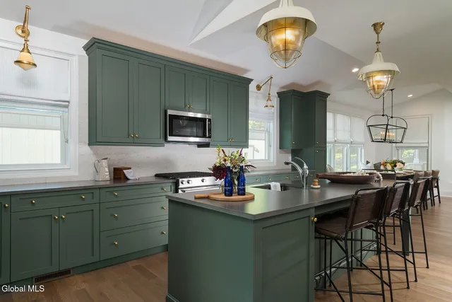 $1,545,000 | 1 Nicole Avenue, Saratoga Springs, NY 12866