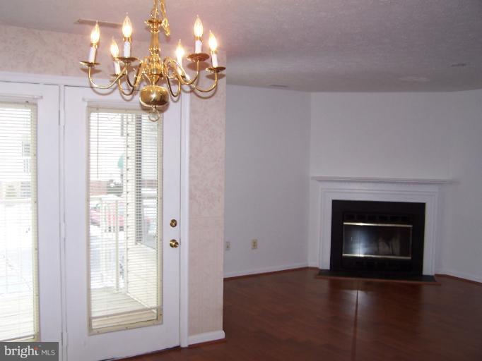 2110 Whitehall Road, Unit 1D Frederick, MD 21702 - Photo 3 of 30 Family Room/ Dining Room