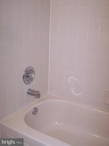2110 Whitehall Road, Unit 1D Frederick, MD 21702 - Photo 6 of 30 Bath