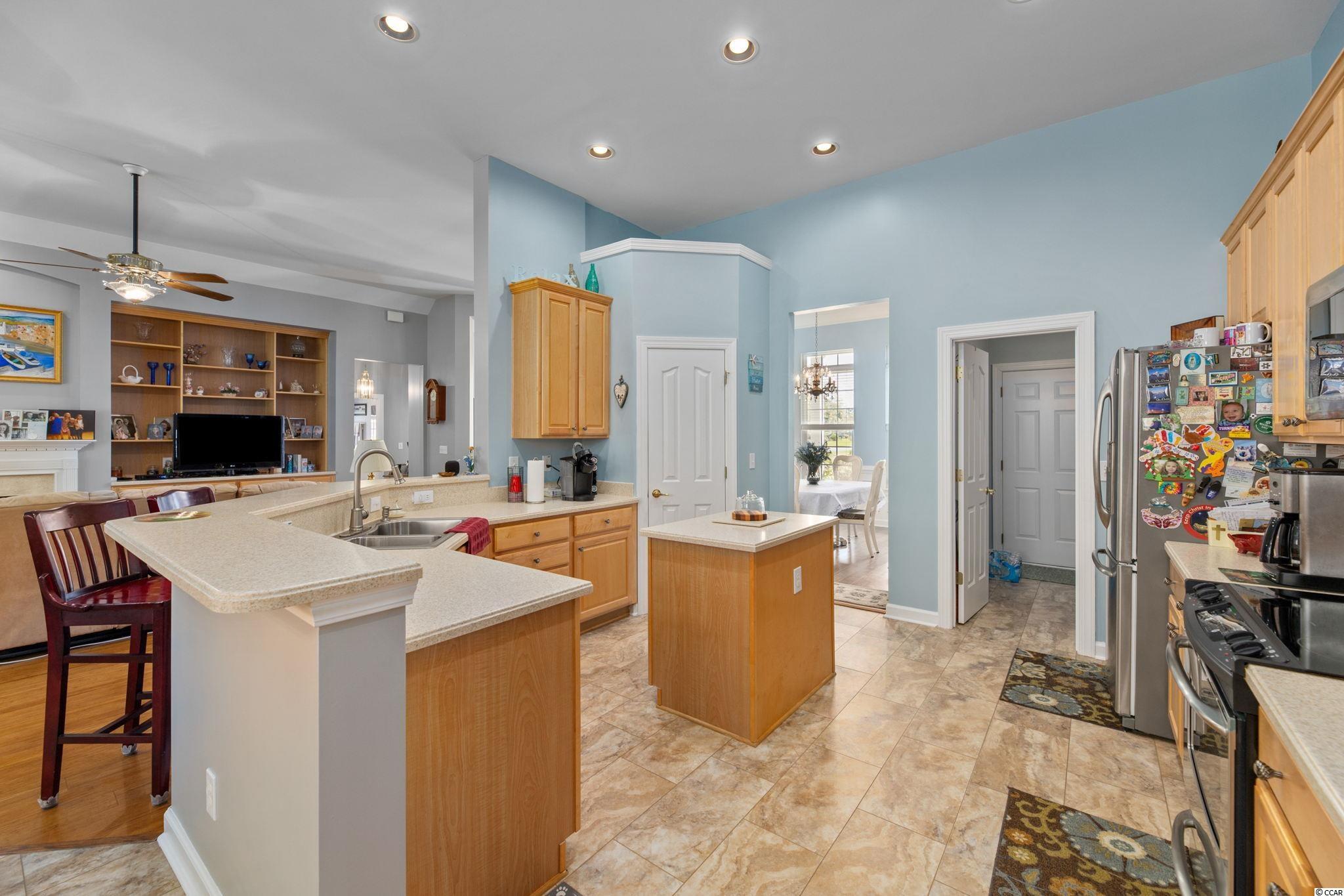 4504 Periwinkle Court Murrells Inlet, SC 29576 - Photo 15 of 40 Gallery Image 15