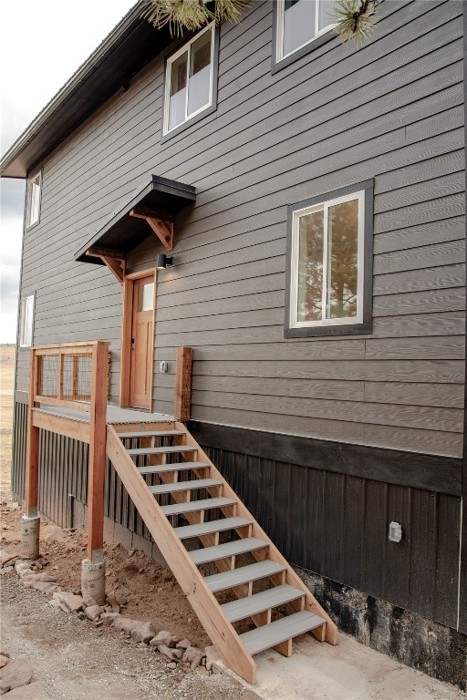 344 Redhill Road Fairplay, CO 80440 - Photo 4 of 34 a front view of a house with a garden