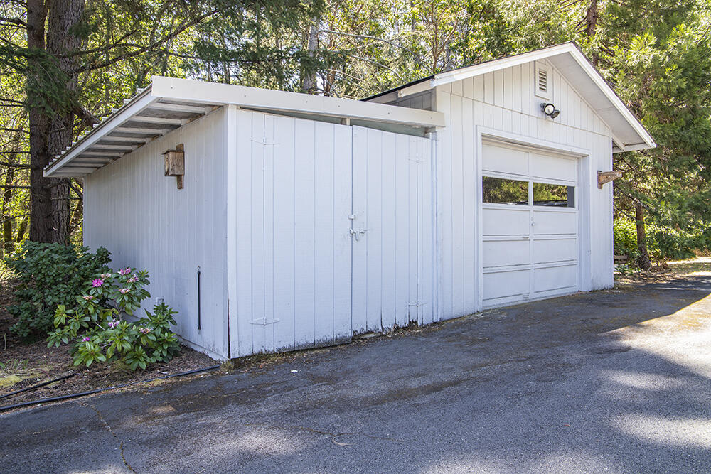 200 Larkin Road Grants Pass, OR 97527 - Photo 22 of 32 31