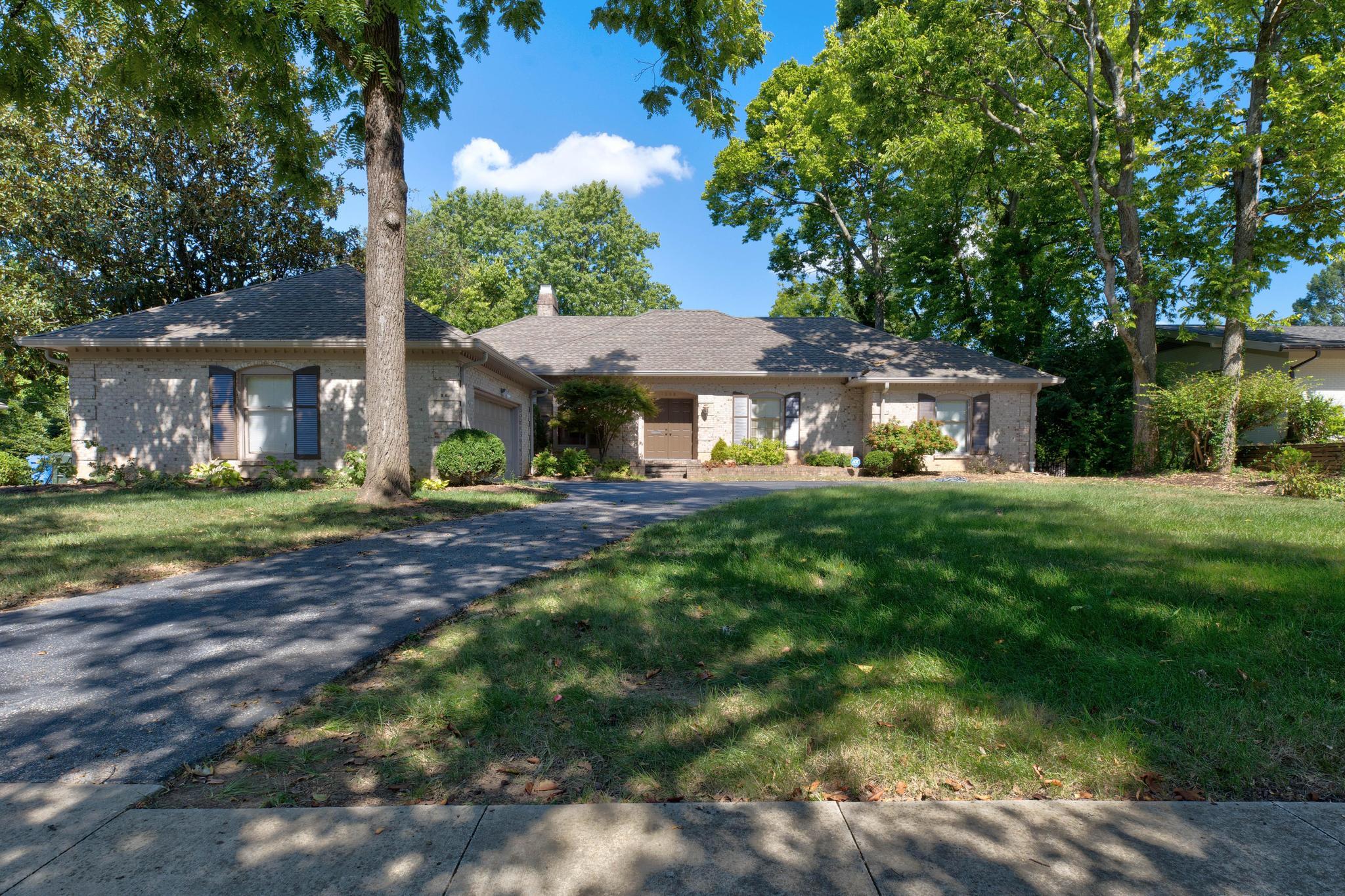 2008 Blairmore Road Lexington, KY 40502 - Photo 2 of 38 PWM29865_6_7