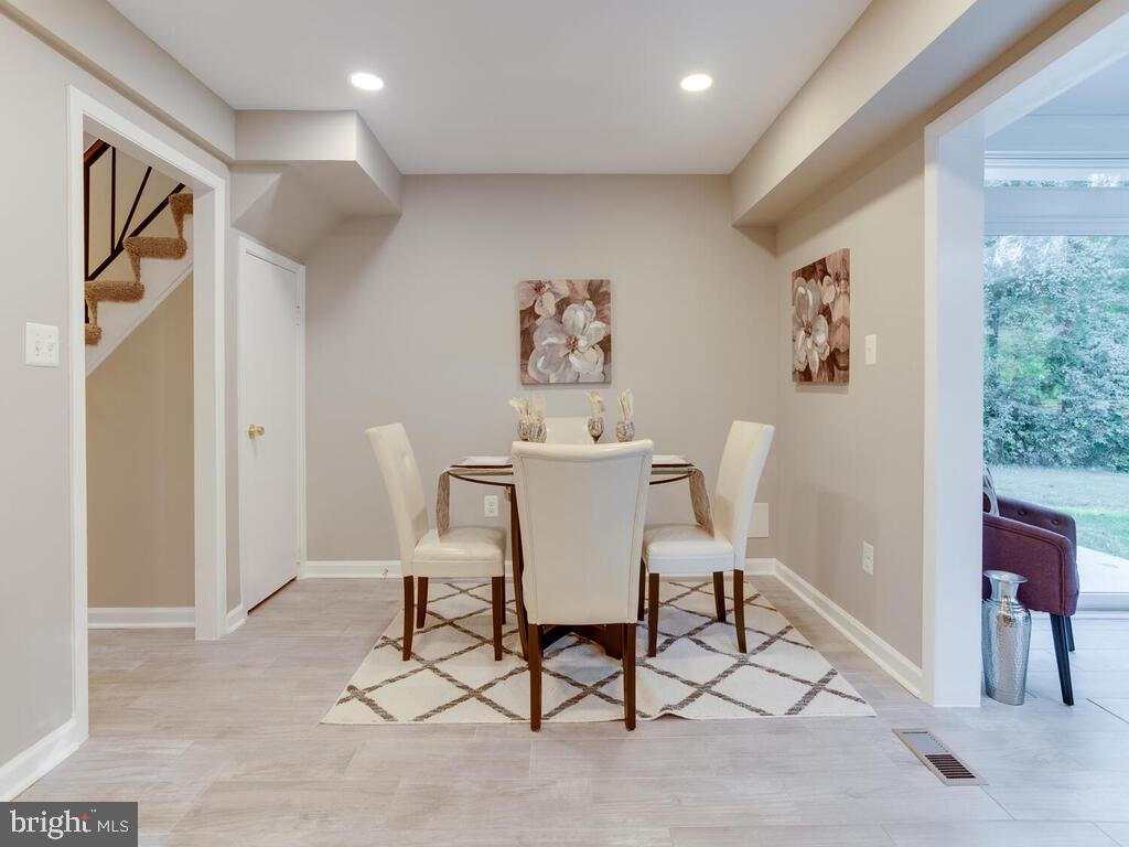 15701 Pointer Ridge Drive Bowie, MD 20716 - Photo 13 of 56