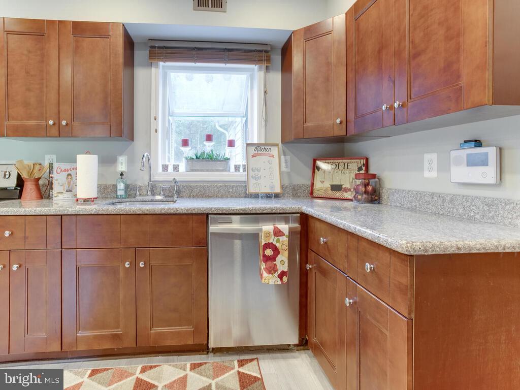 15701 Pointer Ridge Drive Bowie, MD 20716 - Photo 22 of 56