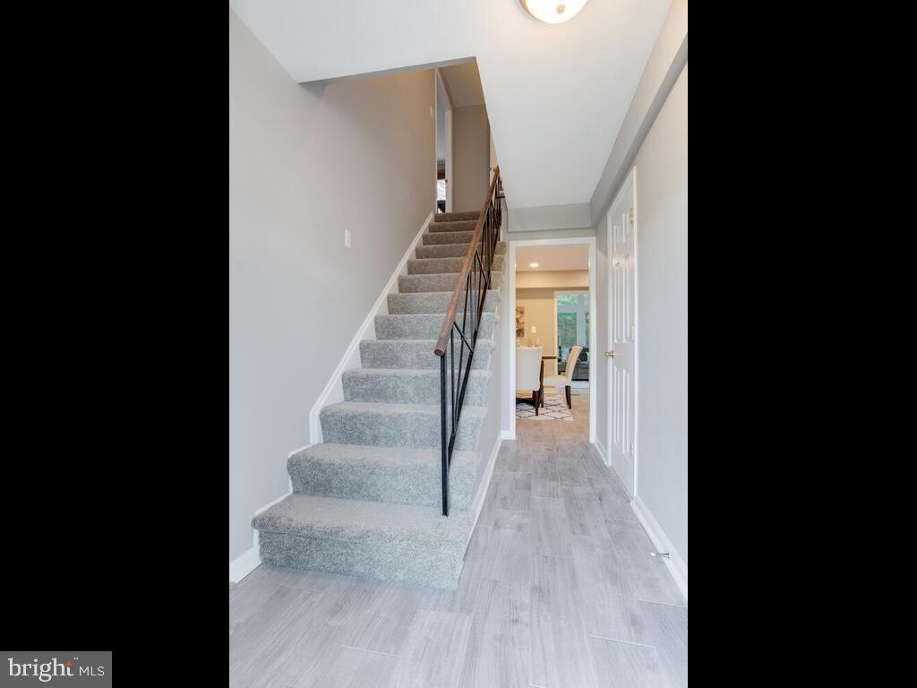 15701 Pointer Ridge Drive Bowie, MD 20716 - Photo 5 of 56