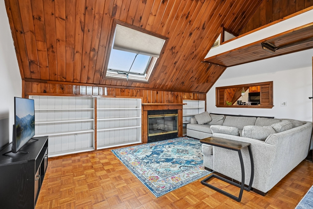325 Mammoth Road, Unit 3 Lowell, MA 01854 - Photo 3 of 38
