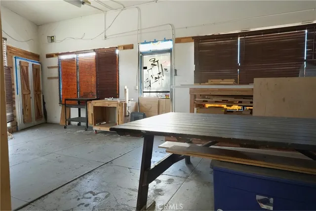 $3,200 | 1641 South Longwood Avenue, Los Angeles, CA 90019