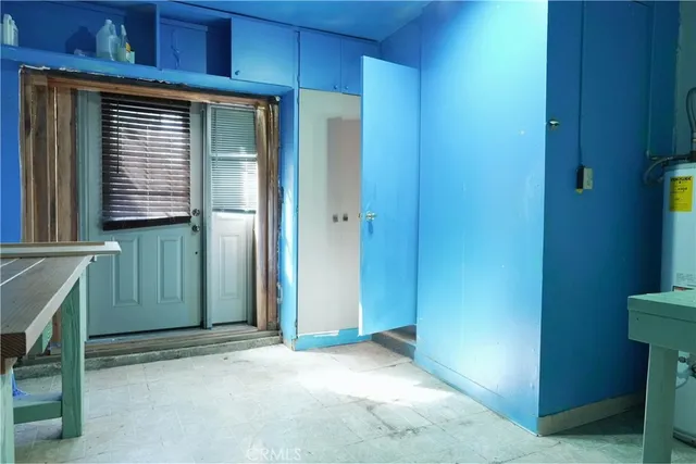 $3,200 | 1641 South Longwood Avenue, Los Angeles, CA 90019