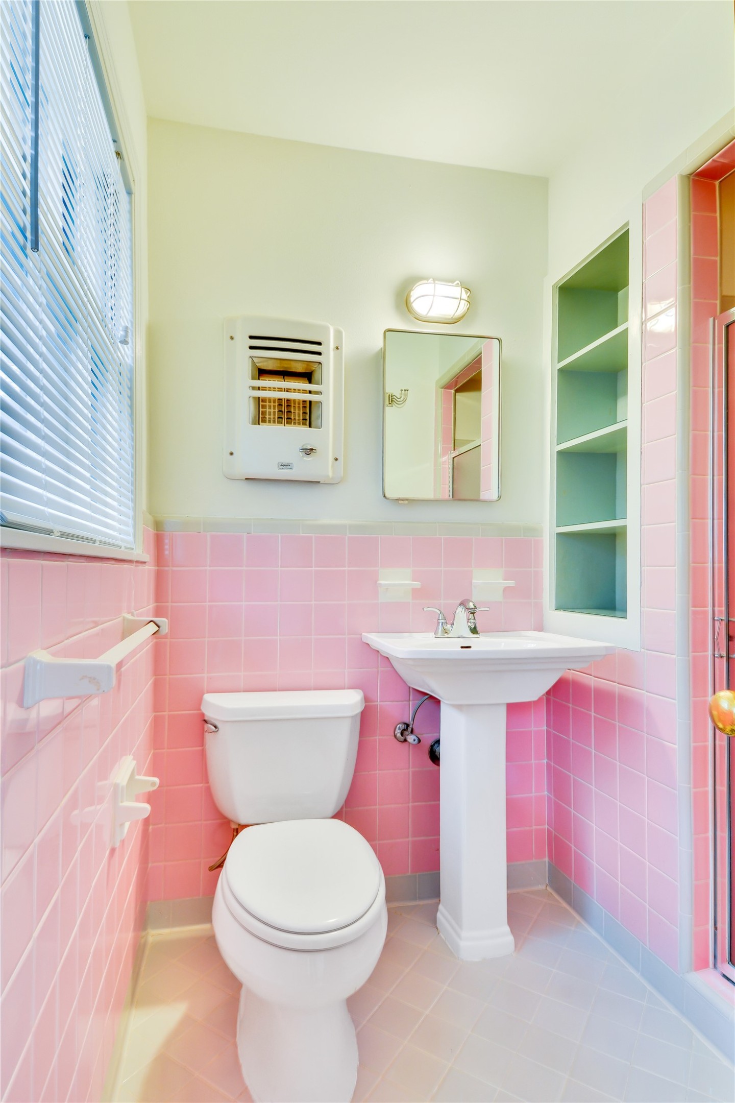 2300 Rebel Road Austin, TX 78704 - Photo 17 of 26 Primary Bath