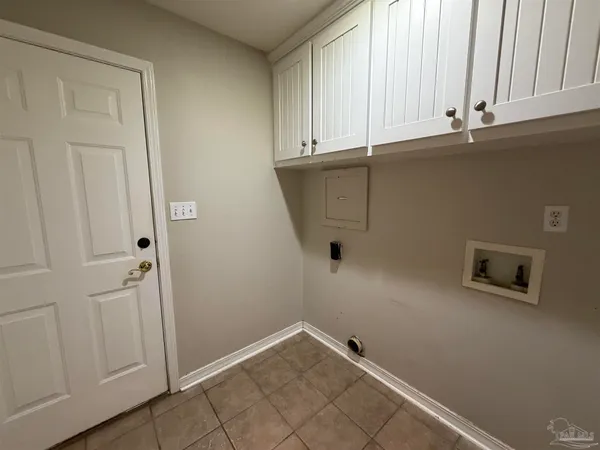 $2,075 | 5614 Whispering Woods Drive, Pace, FL 32571