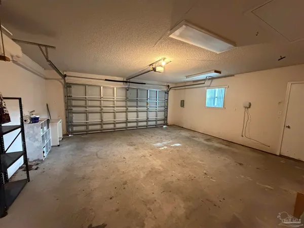 $2,075 | 5614 Whispering Woods Drive, Pace, FL 32571