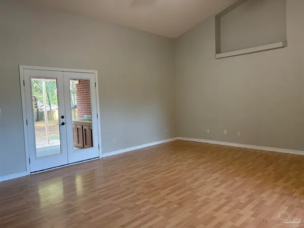 $2,075 | 5614 Whispering Woods Drive, Pace, FL 32571