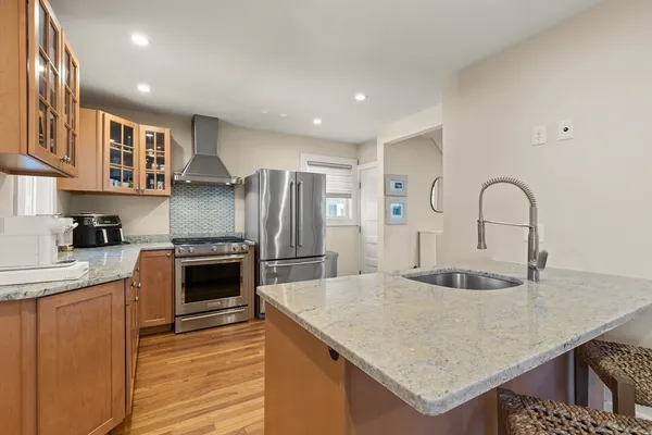 $689,000 | 724 East Street, Dedham, MA 02026