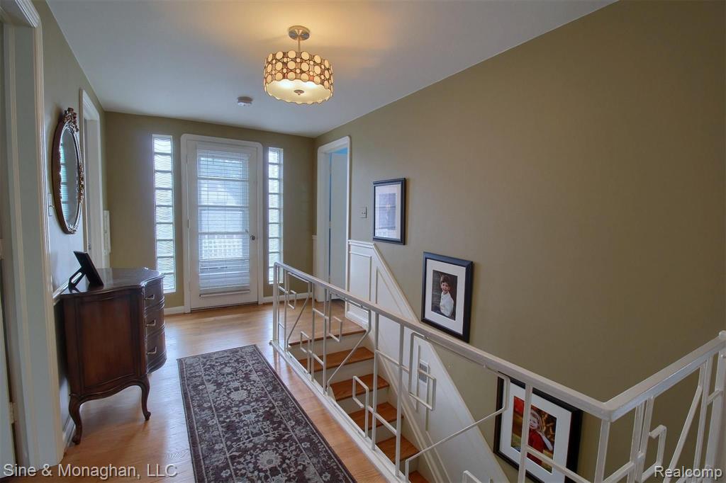 1354 Whittier Road Grosse Pointe Park, MI 48230 - Photo 16 of 40