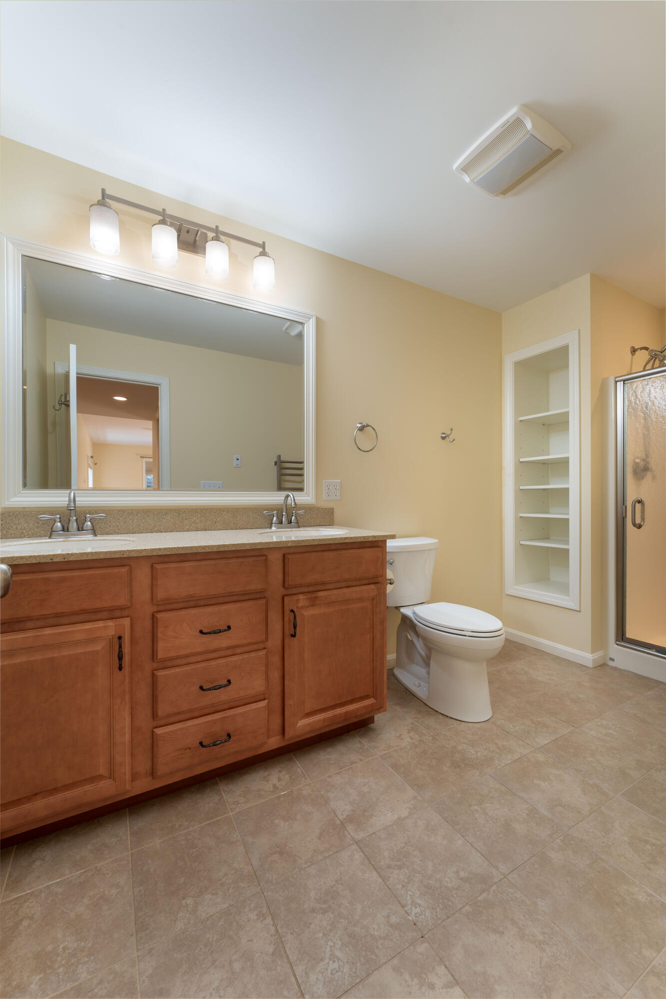 4 Iris Way, Unit 50 Brunswick, ME 04011 - Photo 15 of 32 En Suite Bath