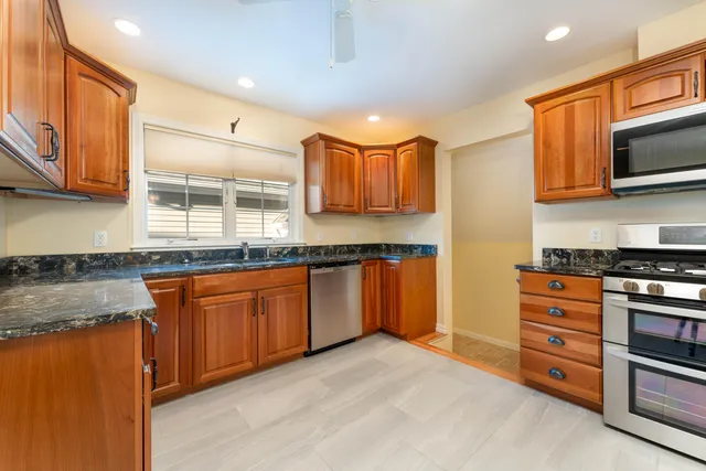 $825,000 | 4 Iris Way, Unit 50, Brunswick, ME 04011