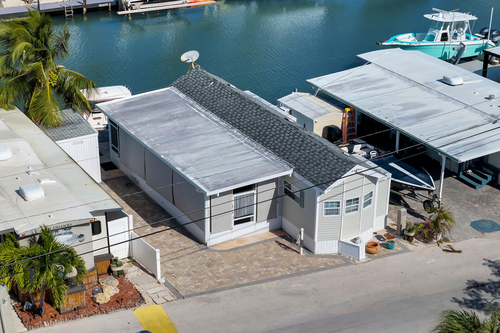 325 Calusa Street, Unit 213 Key Largo, FL 33037 - Photo 3 of 60 park model